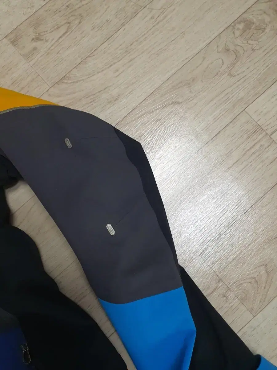 thumbnail-4